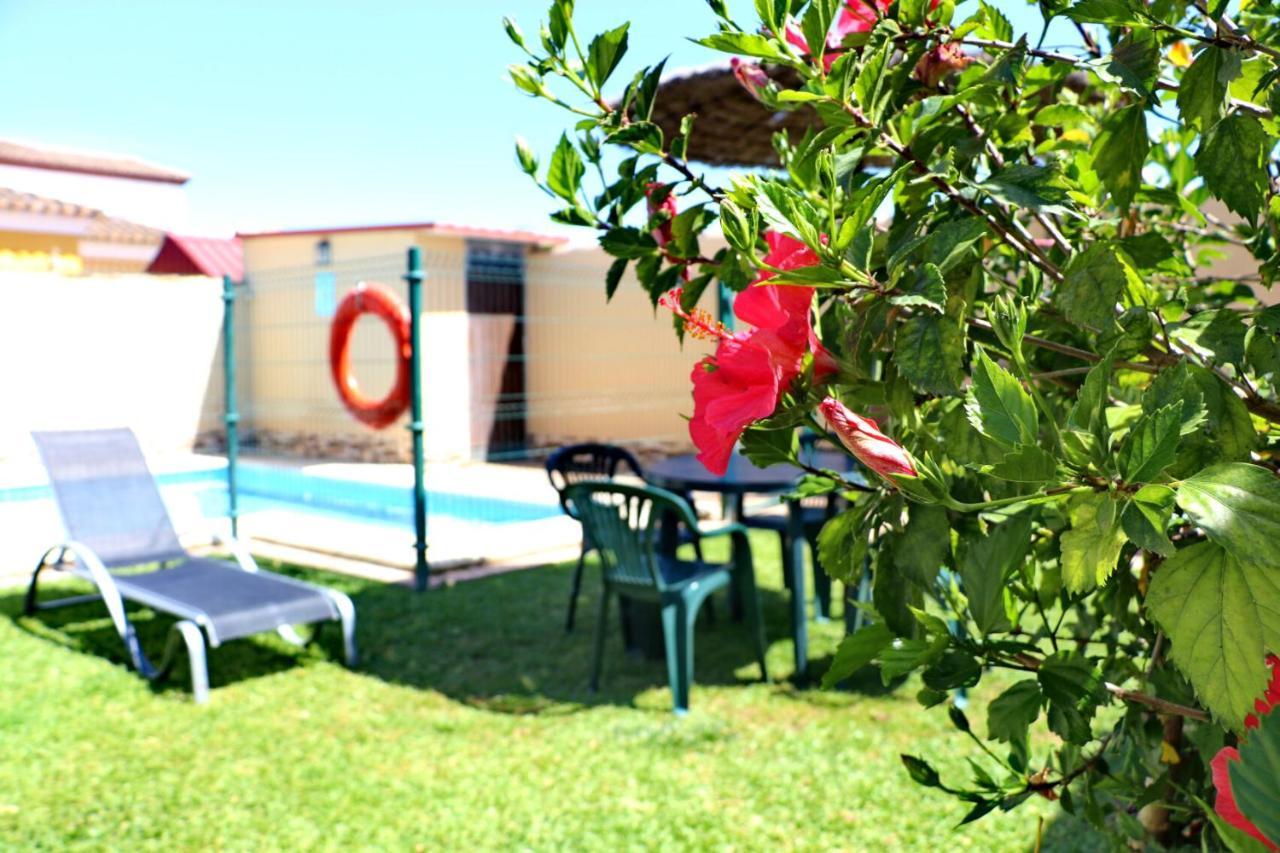Bungalow Curro Pareja 97 Conil De La Frontera Exterior photo